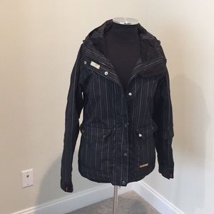 Great women’s Four Square ski Jacket